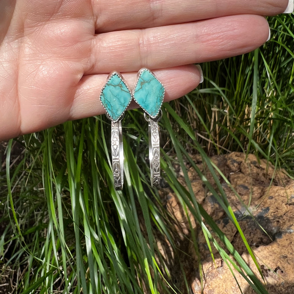 GIDDY UP EARRINGS